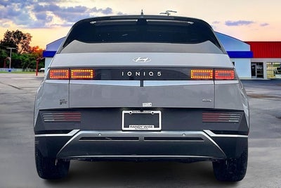 2024 Hyundai IONIQ 5 SE