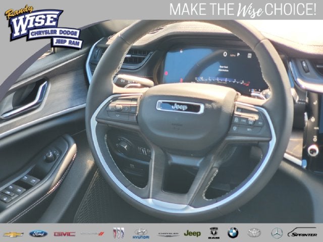 2026 Jeep Grand Cherokee Altitude