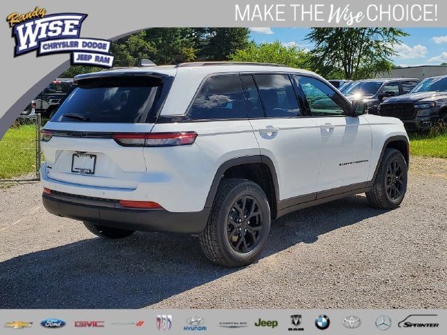 2026 Jeep Grand Cherokee Altitude