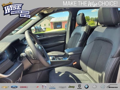 2026 Jeep Grand Cherokee Altitude