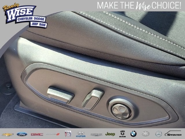 2026 Jeep Grand Cherokee Altitude