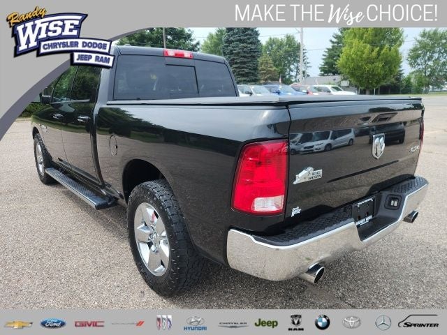 2017 RAM 1500 SLT