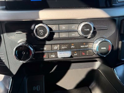 2023 Ford F-150 Lightning XLT