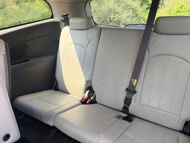 2011 Chevrolet Traverse LTZ