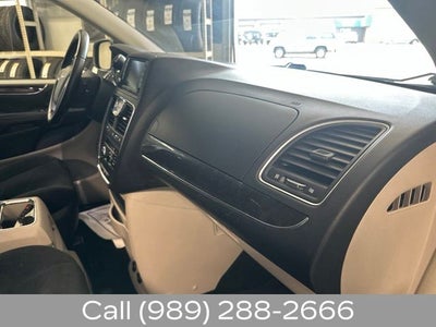 2011 Chrysler Town & Country Touring