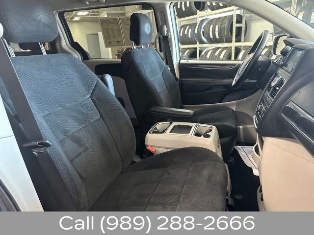 2011 Chrysler Town & Country Touring