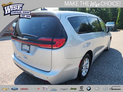 2024 Chrysler Pacifica Touring L