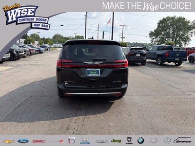 2023 Chrysler Pacifica Hybrid Limited