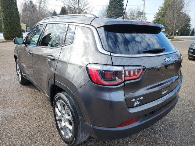 2022 Jeep Compass Latitude Lux