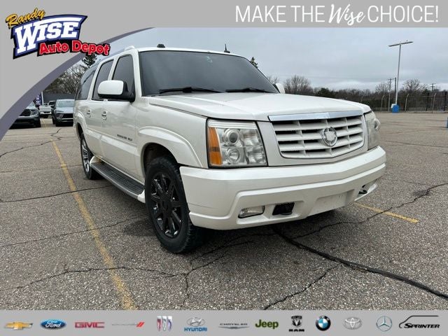 2004 Cadillac Escalade ESV Base