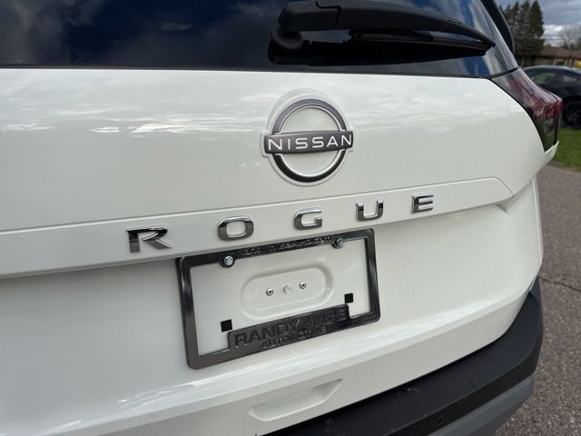 2022 Nissan Rogue S