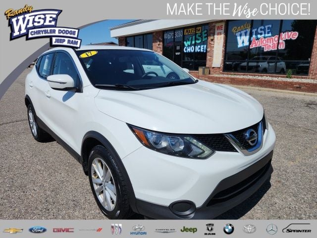 2017 Nissan Rogue Sport SV