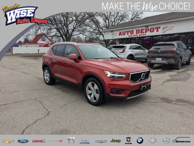 2021 Volvo XC40 Momentum