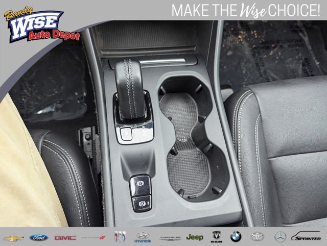 2021 Volvo XC40 Momentum