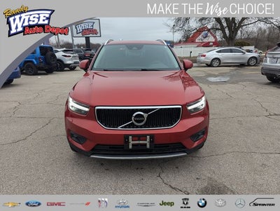 2021 Volvo XC40 Momentum