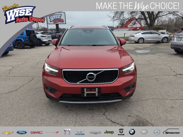 2021 Volvo XC40 Momentum