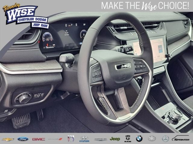 2026 Jeep Grand Cherokee GRAND CHEROKEE LAREDO ALTITUDE 4X4