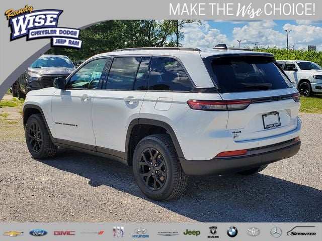 2026 Jeep Grand Cherokee GRAND CHEROKEE LAREDO ALTITUDE 4X4