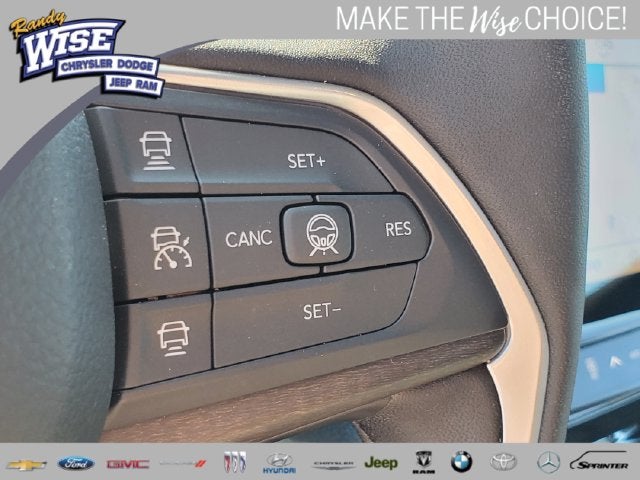 2026 Jeep Grand Cherokee GRAND CHEROKEE L LAREDO ALTITUDE 4X4