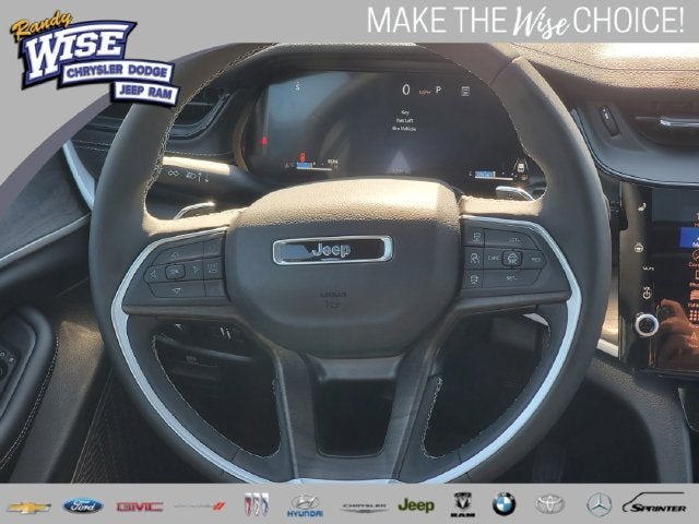 2026 Jeep Grand Cherokee GRAND CHEROKEE L LAREDO ALTITUDE 4X4
