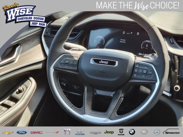 2026 Jeep Grand Cherokee GRAND CHEROKEE L LAREDO ALTITUDE 4X4
