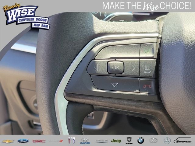 2026 Jeep Grand Cherokee GRAND CHEROKEE L LAREDO ALTITUDE 4X4