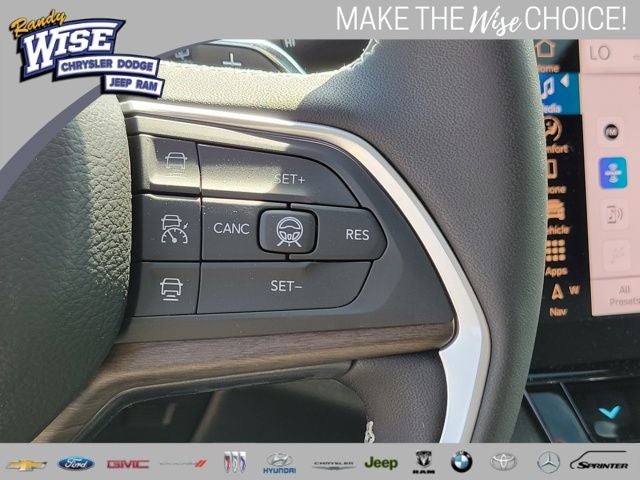 2026 Jeep Grand Cherokee GRAND CHEROKEE L LAREDO ALTITUDE 4X4