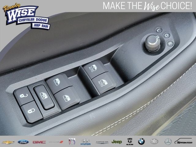 2026 Jeep Grand Cherokee GRAND CHEROKEE L LAREDO ALTITUDE 4X4