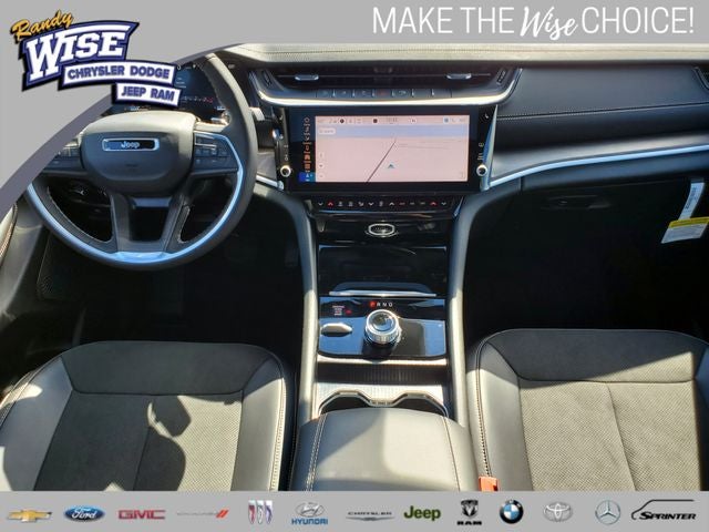 2026 Jeep Grand Cherokee GRAND CHEROKEE L LAREDO ALTITUDE 4X4