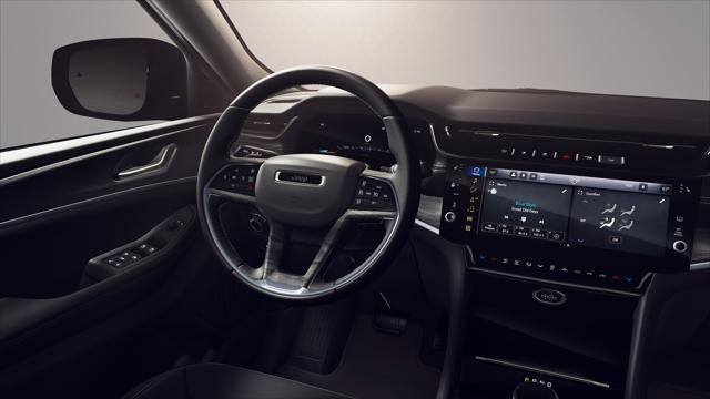 2026 Jeep Grand Cherokee GRAND CHEROKEE L LAREDO ALTITUDE 4X4
