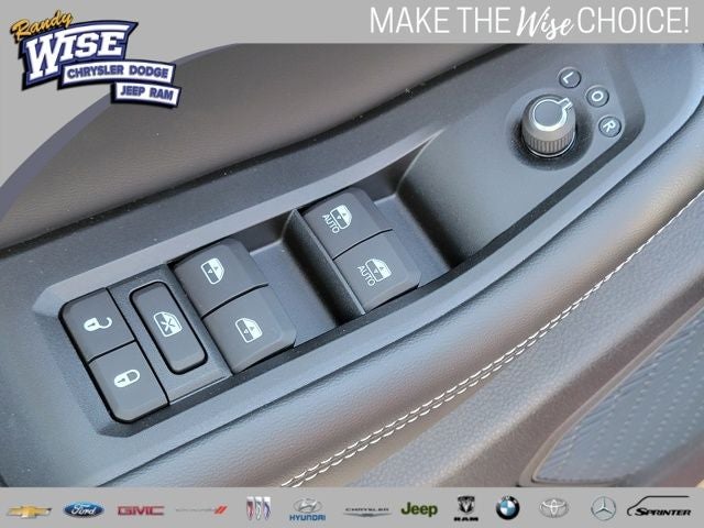 2026 Jeep Grand Cherokee GRAND CHEROKEE L LAREDO ALTITUDE 4X4