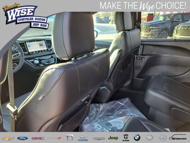 2026 Chrysler Pacifica PACIFICA SELECT