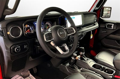 2025 Jeep Wrangler WRANGLER 4-DOOR SAHARA