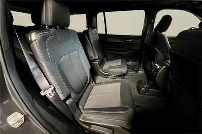 2025 Jeep Grand Cherokee GRAND CHEROKEE L LAREDO X 4X4