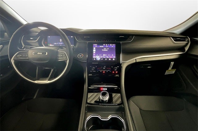 2025 Jeep Grand Cherokee GRAND CHEROKEE L LAREDO X 4X4