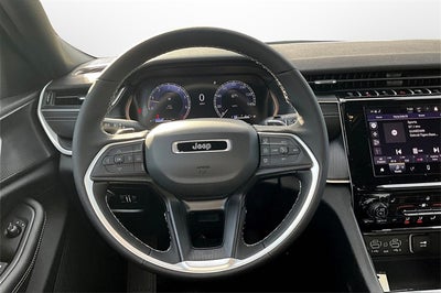 2025 Jeep Grand Cherokee GRAND CHEROKEE L ALTITUDE 4X4