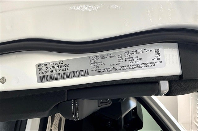 2025 Jeep Grand Cherokee GRAND CHEROKEE L LIMITED 4X4