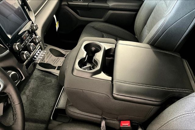 2025 RAM Ram 1500 RAM 1500 BIG HORN CREW CAB 4X4 5'7' BOX