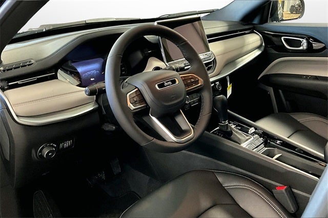 2025 Jeep Compass COMPASS LIMITED 4X4